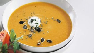 Bollire. 400 porzioni di zuppa di verdure in 35 minuti.